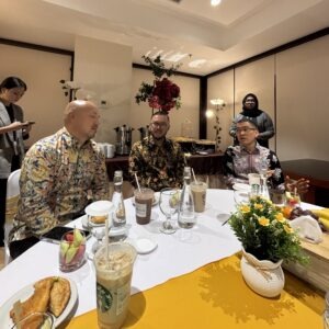 07 インドネシアのアーティスト達とのプロジェクト